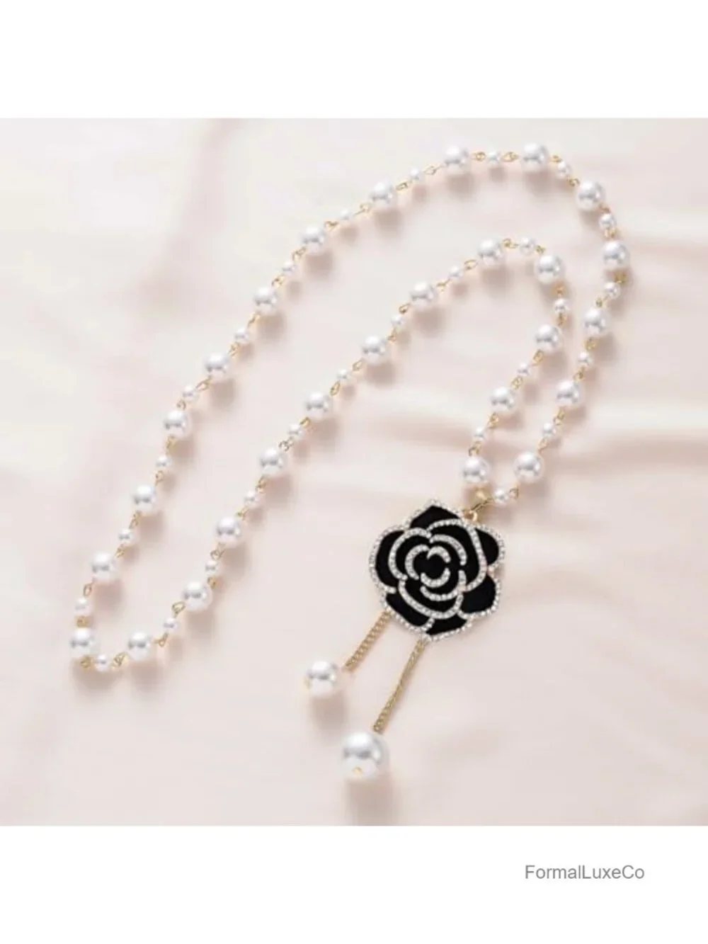 Vintage Rhinestone Pearl Rose Pendant Necklace, Long Chain, Lobster Clasp